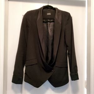 Bardot black blazer size 4